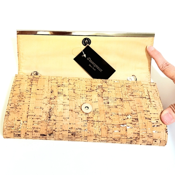Gold Fleck Cork Clutch Purse w/ Detachable Strap. NWT - Picture 2 of 4